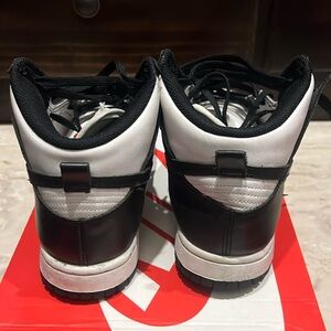 Ladies 8.5 dunk high pandas